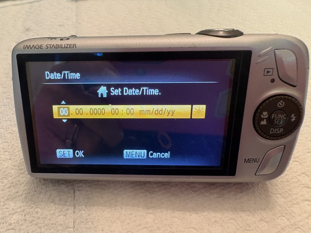 Canon PowerShot Digital ELPH SD800 IS / Digital IXUS 850 IS 7.1MP