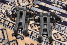 WELLGO R173 Bike PEDALS with Removable Cages - Cycling - 9/16"
