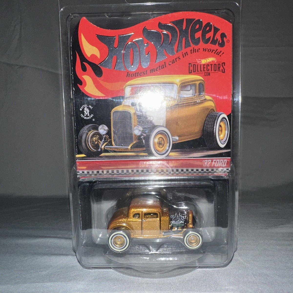 Hot Wheels Red Line Club Ford '32 1:64 Diecast Car - Gold