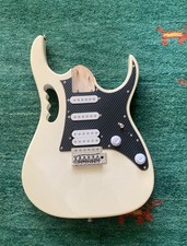 Gitarren Body mir Pickups wei&szlig;,kostenloser Versand