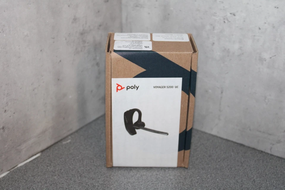 New Plantronics Poly Voyager 5200 UC Bluetooth Single-Ear Headset - Image 2 of 4