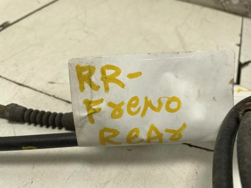 Ford Fusion SE 2012 cables de freno de estacionamiento de emergencia traseros OEM+ Foto 4 de 4