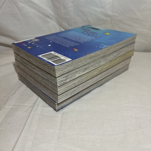 A Tropical Fish Yearns For Snow Manga Volumes 1-5 - Picture 4 of 4
