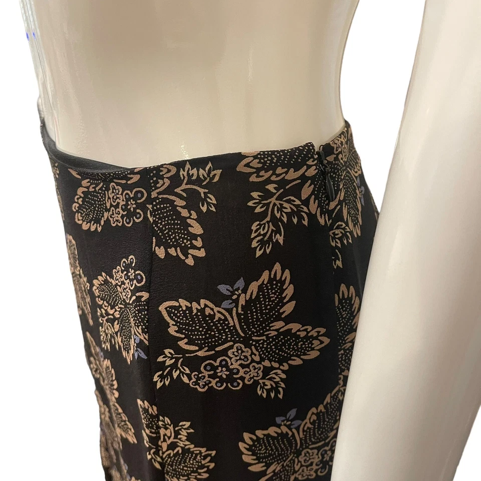 Ann Taylor LOFT Size 0 26 A-Line 100% Silk Skirt Black Floral Lined Side Zip - Image 3 of 4