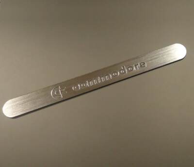 Commodore C64 Label / Aufkleber / Sticker / Badge / Logo 11cm x 1,1cm [241]
