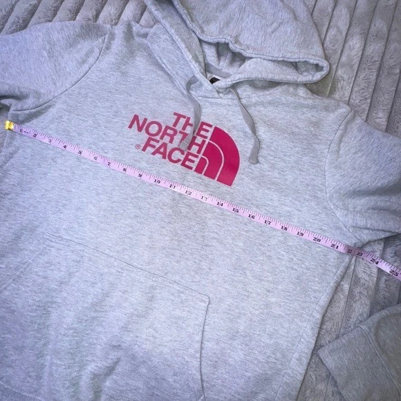 Sudadera con Capucha The North Face Para Mujer Grande Gris Rosa Caliente Vellón Logo Media Cúpula Pullover Foto 4 de 4
