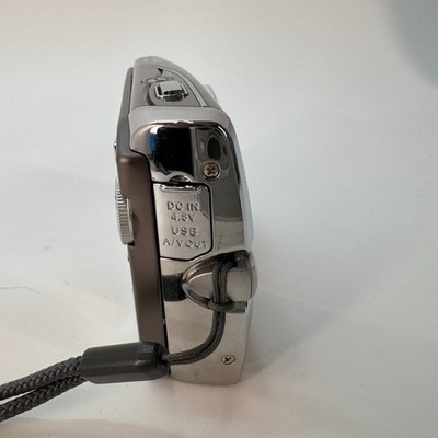 Olympus Stylus 1020 Digital Camera Compact 7x Zoom w/ 256MB XD