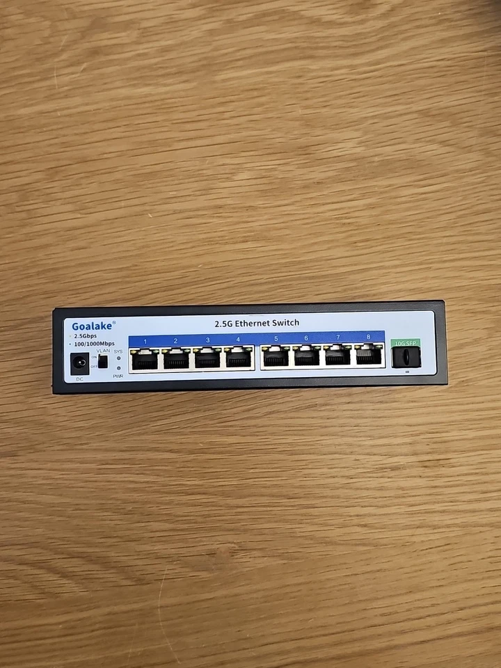 8 Ports Ethernet Switch, 8x 2,5G RJ45 Ports und 1x 10G SFP Ports, 60Gbp