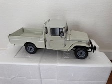 Kyosho 1/18 Toyota Land Cruiser 40 Pickup White KS08958W