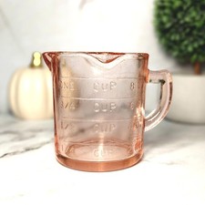 Pink Depression Style Glass Measuring Cup, Retro Kitchen, Vintage Style