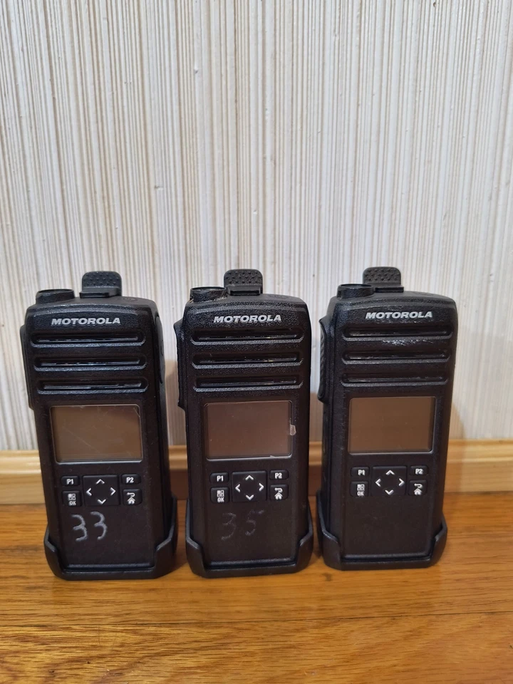 Motorola DTR600 Digital Two Way Radio 900MHz !READ DESCRIPTION! - Image 3 of 4