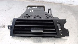 Lüftungsgitter unten aussen R 64229130460 BMW 320d DPF E90 / E91/ 2010-2011