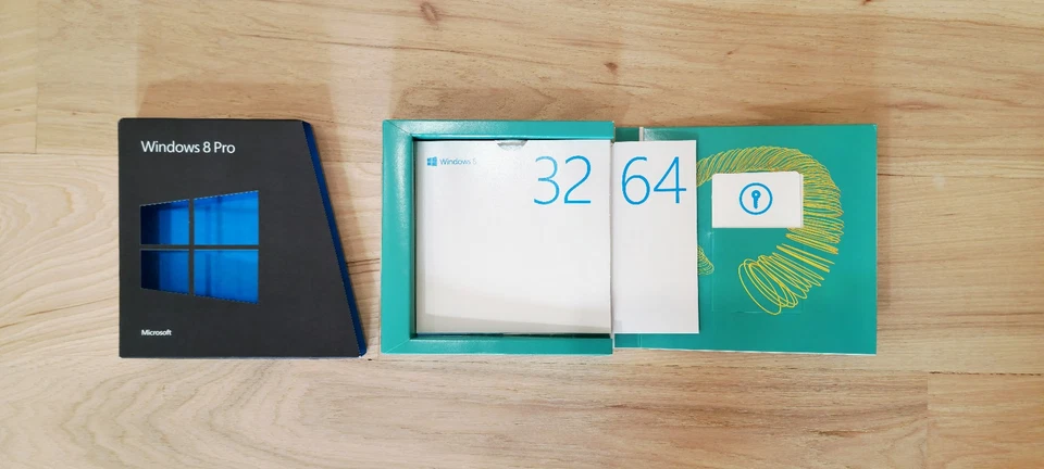 Microsoft Windows 8 Pro 32Bit & 64Bit DVD - Image 3 of 4