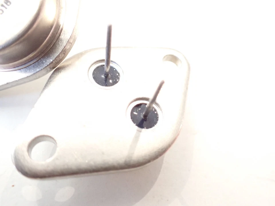 PHILIPS HIGH VOLTAGE POWER TRANSISTOR 2x BUX80 10 Amp 400 volt 100 watt NPN TO3 - Image 3 of 4