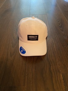 bone adidas preto e branco