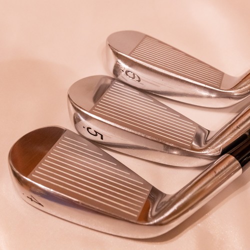Golf Club IRONS PRGR is3 501 SET of 7 #4-9.P Dynamic gold s200 Steel Shaft Sflex - Picture 3 of 12