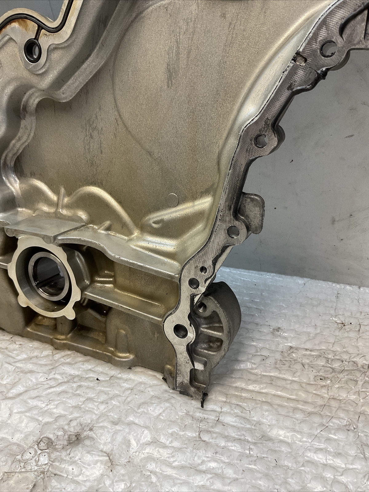 14-17 MASERATI GHIBLI LEVANTE 3.0L ENGINE TIMING CHAIN COVER GENUINE OEM