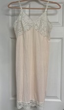 Vintage Vanity Fair Slip Pastel Romantic Feminine Hollywood Glamour Dreamy 34