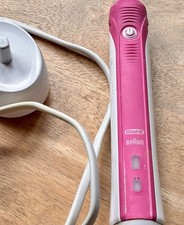 Oral B Elektrische Zahnb&uuml;rste in Pink
