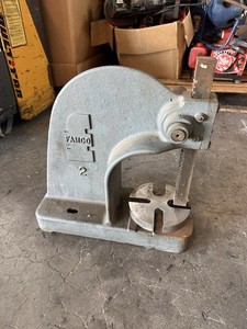 Famco No 2 Arbor Press Bench Top Model 2 Ton, No Handle