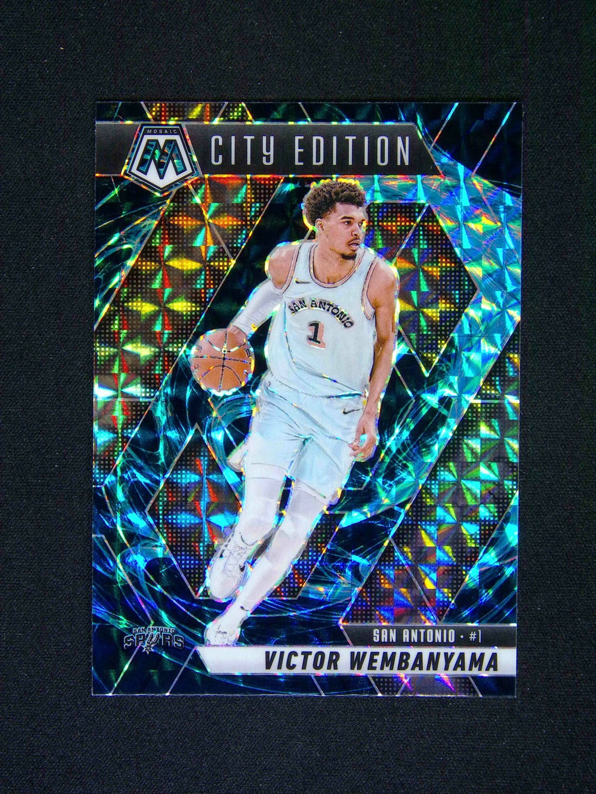 2024-25 Mosaic Victor Wembanyama #288 City Edition Genesis Mosaic Case Hit SSP