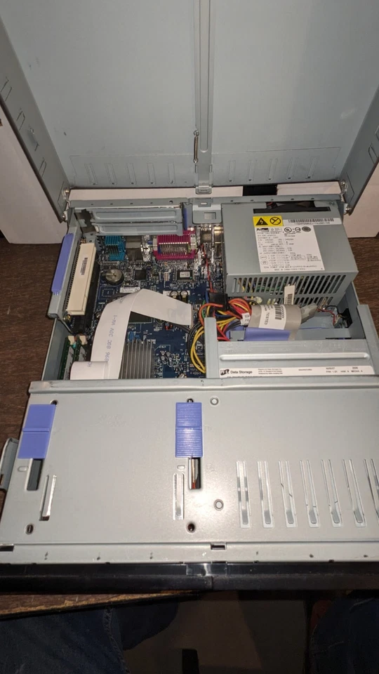 Vintage IBM Lenovo ThinkCentre 9210 PC Intel Pentium 4 2GB RAM Retro Gaming Lot - Image 3 of 4