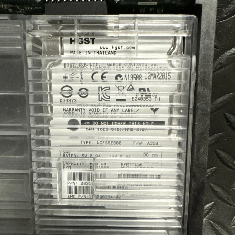 HGST 600Gb HUC156060CSS200 RPM15K SAS 5v O,4 EMC 118000394-02 - Image 2 of 4