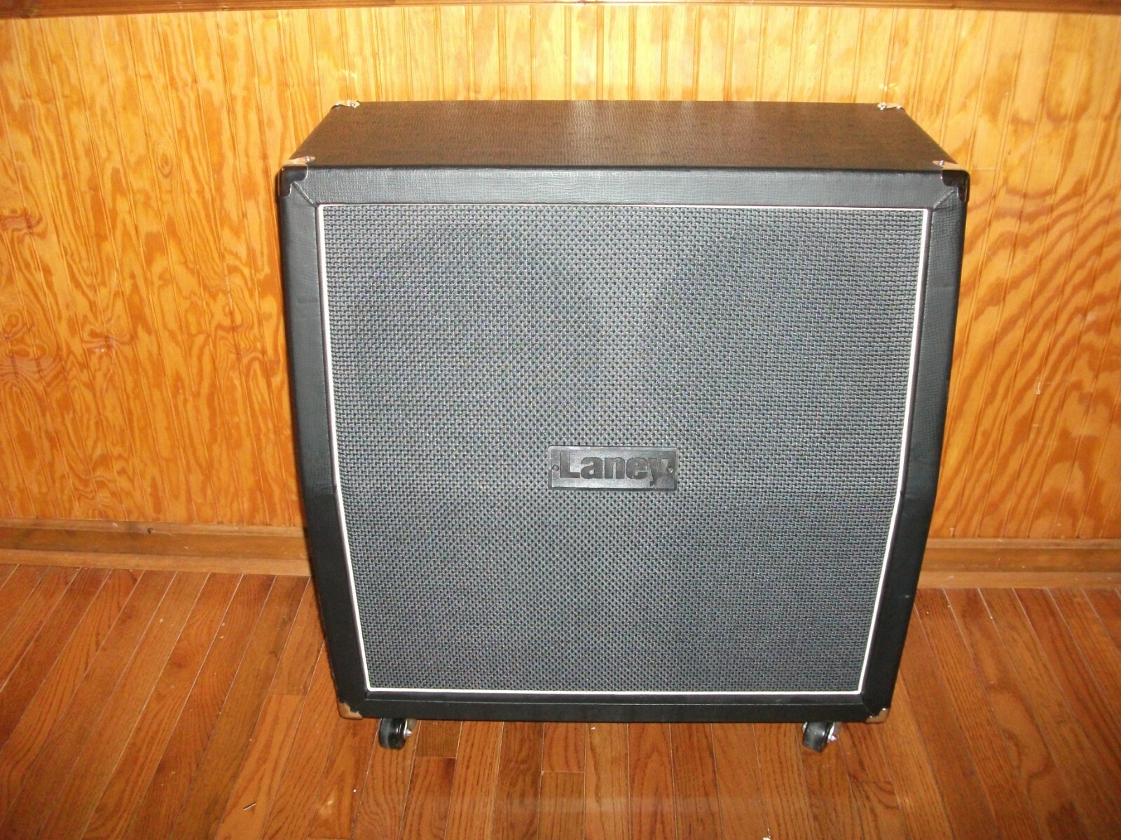 guitar speaker cabinet