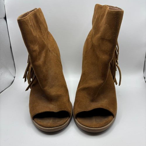 DV Dolce Vita Sz 8.5 Brown Ankle Booties Fringe Peep Toe Womens - Picture 2 of 6