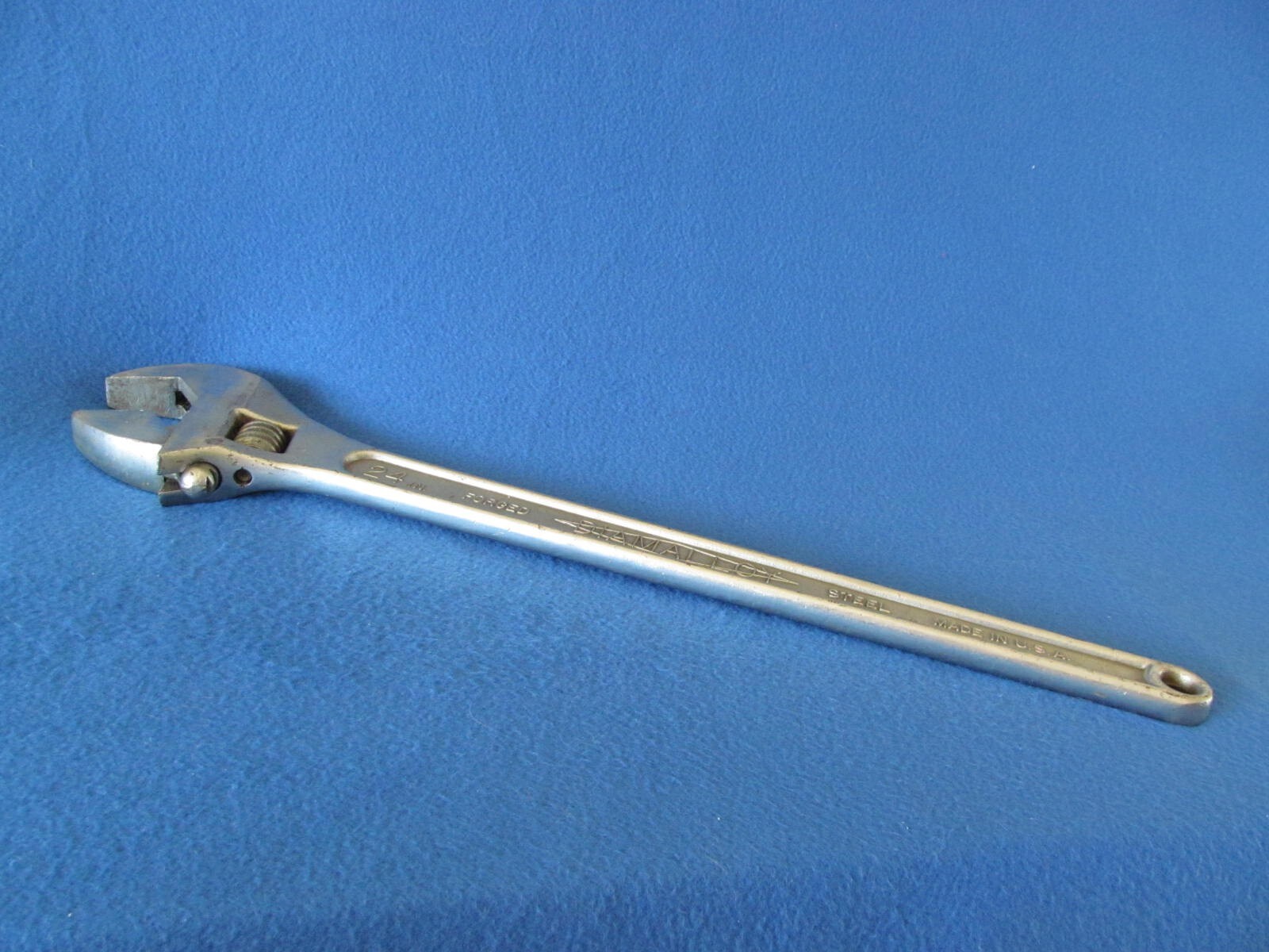 Diamond Tool and Horseshoe Co. 24" Adjustable Wrench Diamalloy Duluth