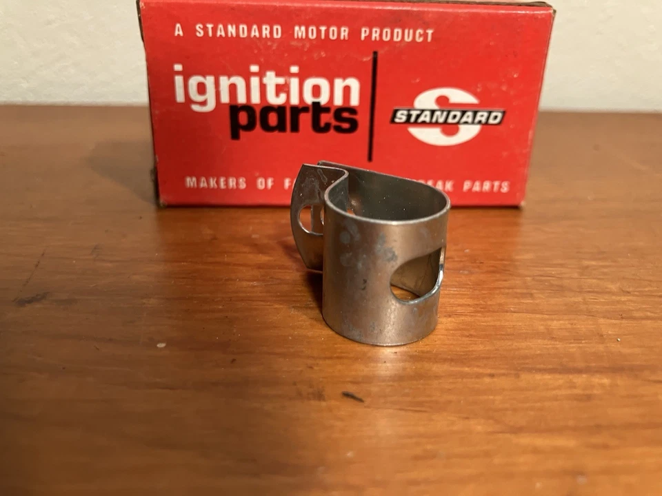 Condensador de encendido NOS IH-109 productos de motor estándar marca vintage Foto 3 de 4