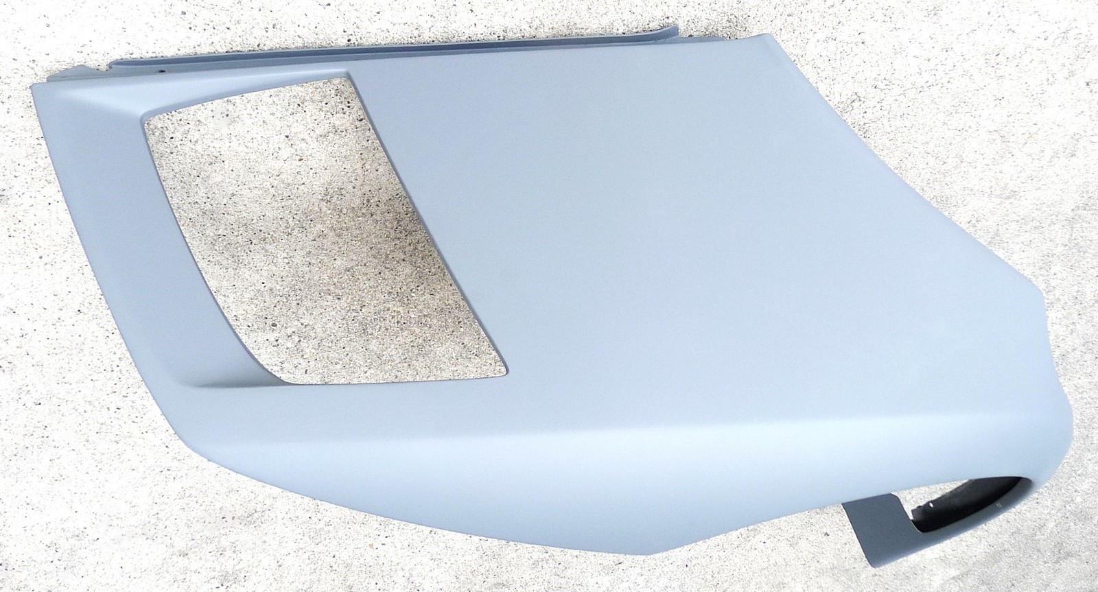 Lamborghini Diablo 2001 Front Left Mud flap P/N 0066005221