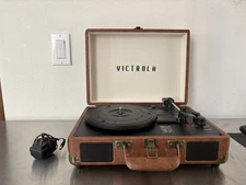Victrola Brown Suitcase Record Player Bluetooth And Cable WORKING