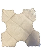 Vintage Linen Doily with Cutwork Lace Embroidery – Scalloped Edges Dresser Scarf