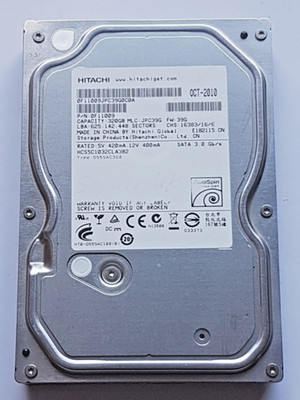 320GB SATA II Hitachi HCS5C1032CLA382 7200rpm 8MB HDD 3.5'' Internal Hard Drive