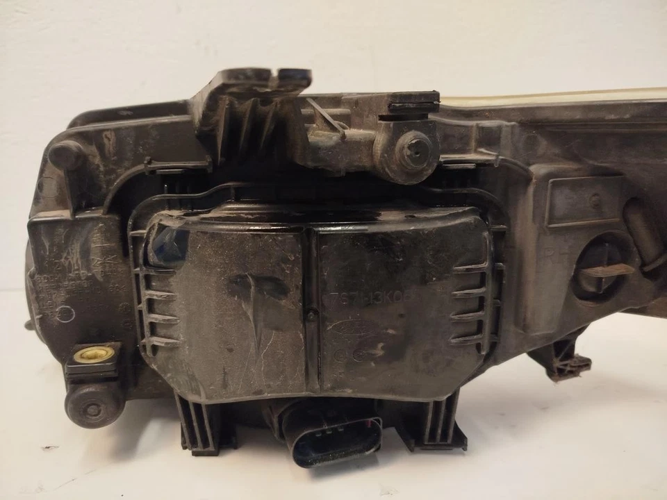 Ford Mondeo BA7 Scheinwerfer Hauptscheinwerfer Xenon vorn rechts -10 DEFEKT NASS - Bild 2 von 4