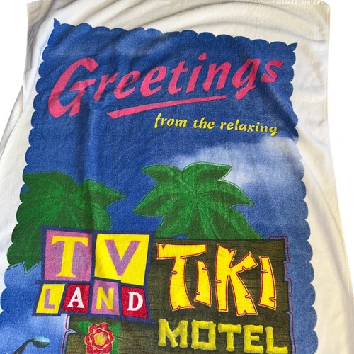 Vintage TV land Tiki Motel beach towel - Picture 3 of 6