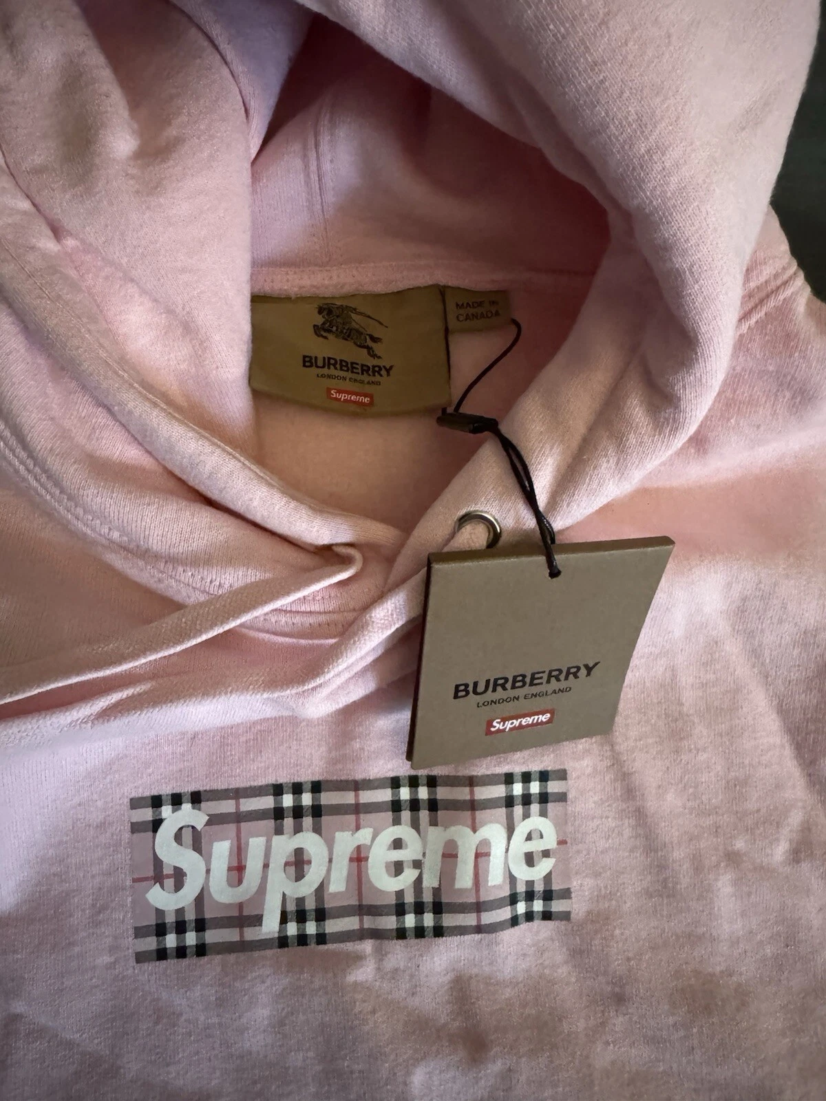 Sweat à capuche rose logo Supreme x Burberry Box DS taille M