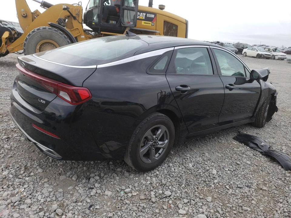 Motor de arranque usado se adapta a: Kia K5 2021 1,6 grado A Foto 3 de 4