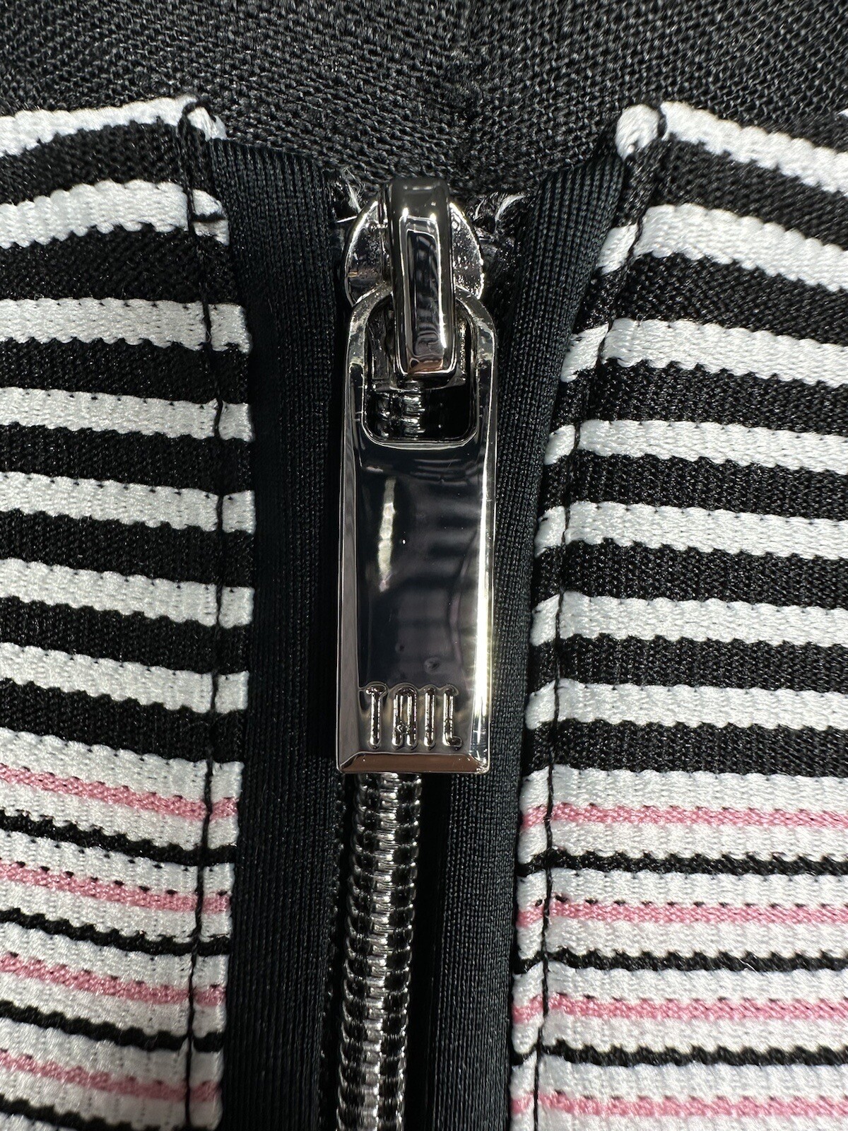 Picture 4 of 10