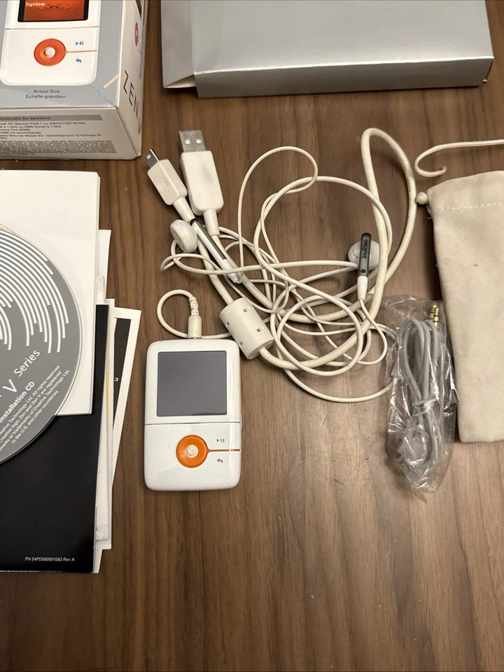 Creative Zen V 1 GB Color Blanco y Naranja 2006 Fabricado... Foto 2 de 4