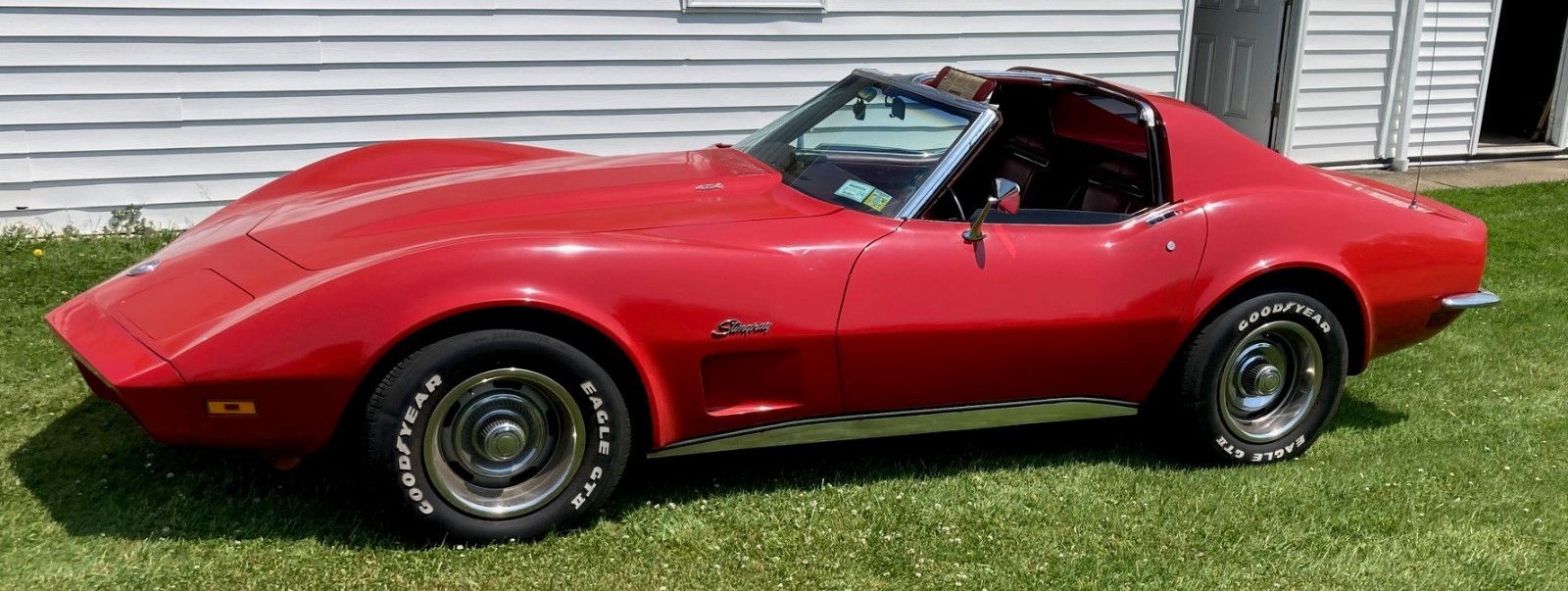 1973 Red Chevrolet Corvette   | C3 Corvette Photo 2