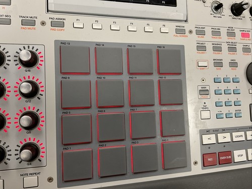 Akai Professional MPC Renaissance Digital Music Production Controller AP-MPC - Picture 3 of 12