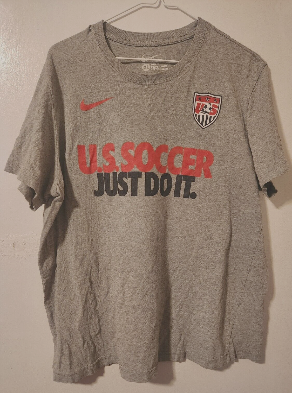 Nike Men XL Slim Fit USA Soccer Gray Just Do It Crew Neck T-Shirt Activewear