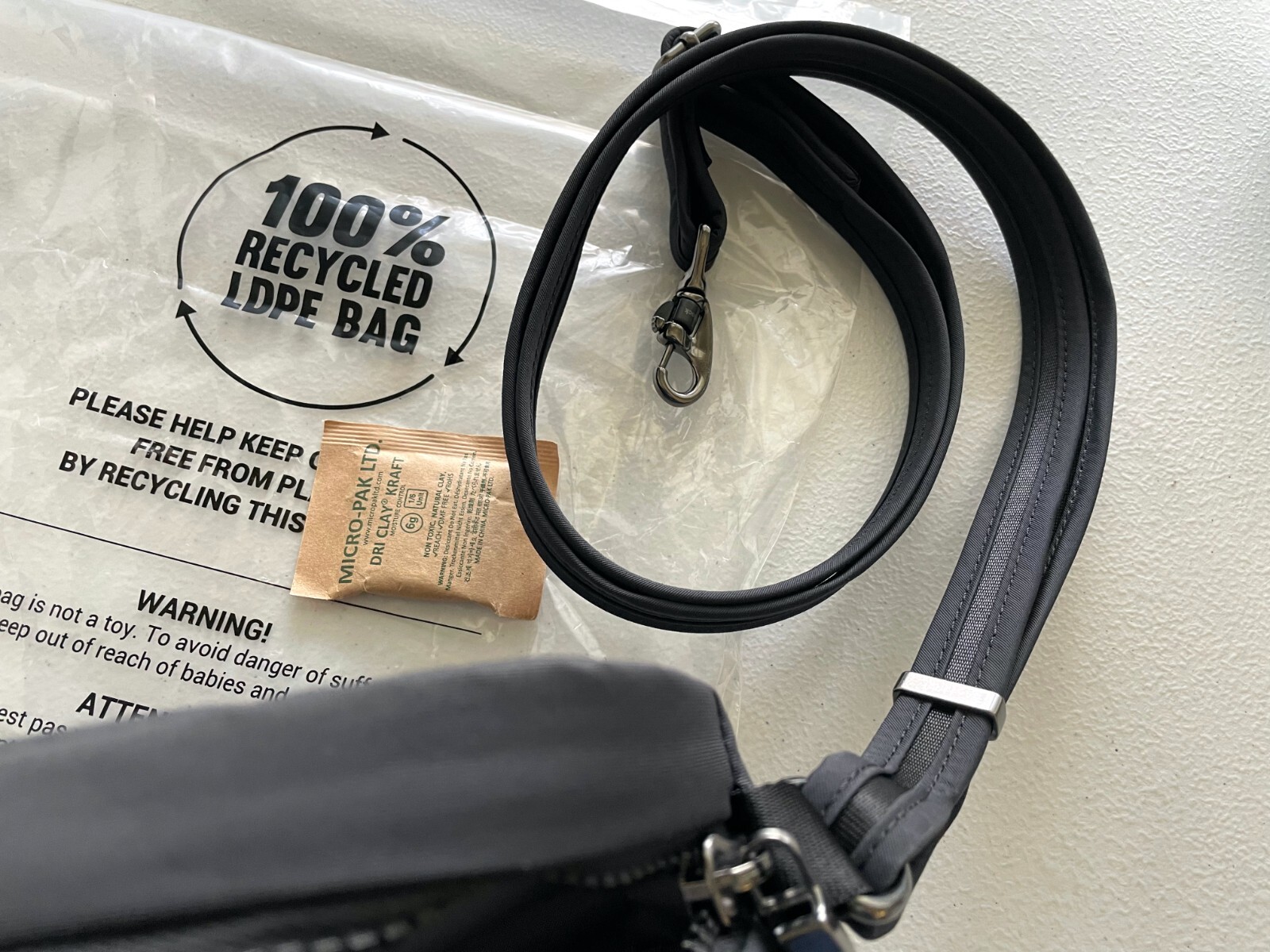 Pacsafe CX Anti-theft Square Crossbody Bag Purse Econyl RFID NWT Black
