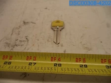 Qty=25 (5 Bags of 5 Keys): Hy-Ko: Blank Keys, Yellow Head, KW1PY, 10029069708648