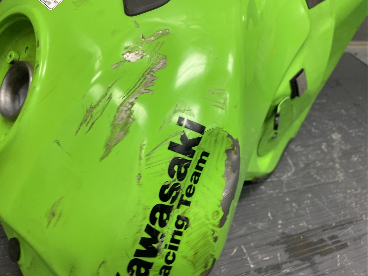 2021 Kawasaki Ninja ZX10R Gas tank, fuel tank DENTED #61622