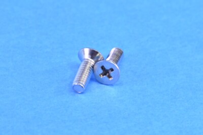 100 McMaster-Car Flat Head Phillip Screw Fastener Stainles Steel M4-0.7 x 11.7mm