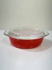 Red Pyrex 045 2-1/2 Qt Casserole Dish Clear Lid No Design