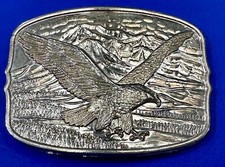 Patriotic American EAGLE flying over mountains Vintage USA belt buckle